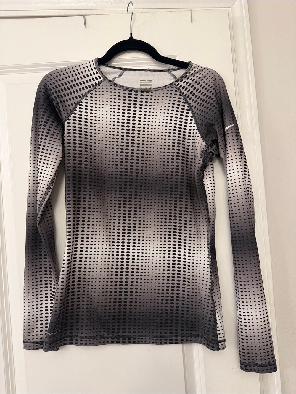 Nike Women's Long Sleeve Dot Gradient Performance Top - Gray/Black